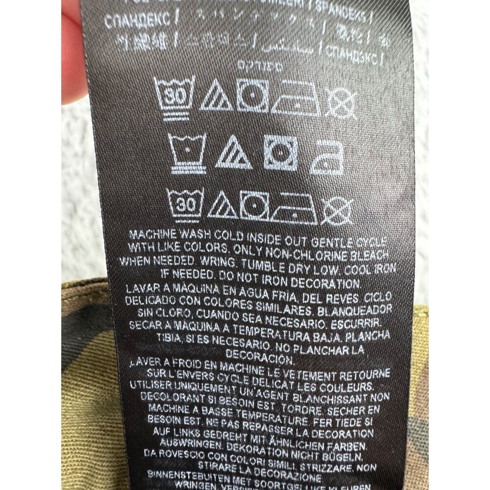 GBG Los Angeles Mens Camo Cargo Shorts Size 32 With Zipper Pockets - PreOwned - Picture 7 of 14